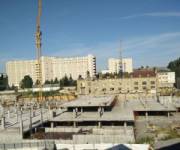 ТРЦ продолжают строить. Фото: arricano.com