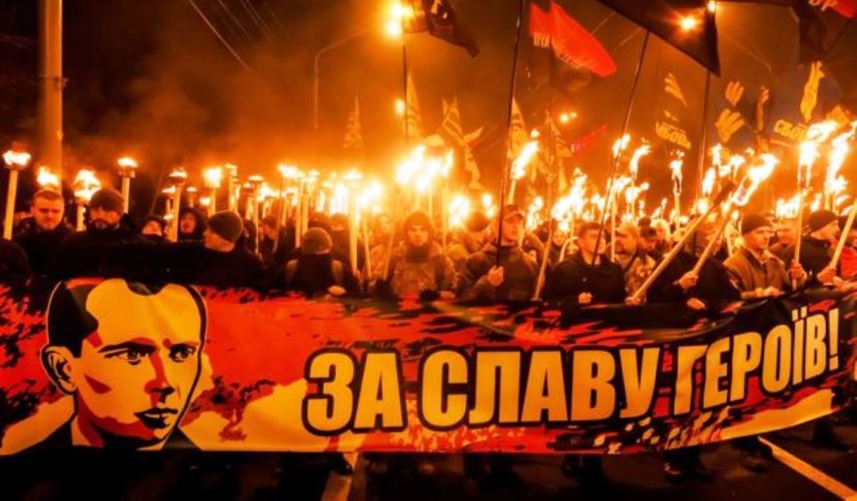 Куди піти в Києві на Новий рік - смолоскипна хода