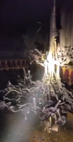 В Киеве загорелся знаменитый Костел Святого Николая