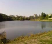 Возле Совских прудов появилась скандальная стройка. Фото: kiev-goldinfo.com.ua