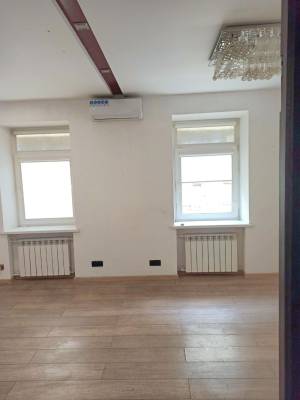  Салон красоты, W-7440913, Крещатик, 44а, Киев - Фото 1