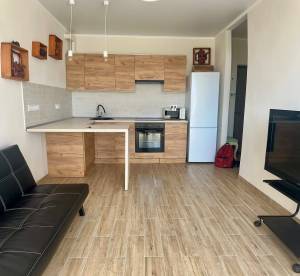 Квартира W-7369340, Салютная, 2, Киев - Фото 1