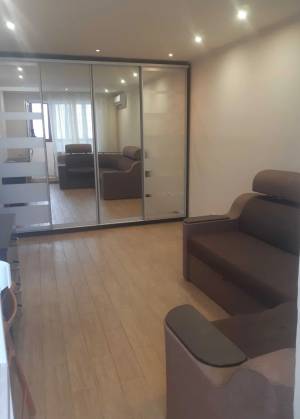 Квартира W-7434507, Глушкова Академіка просп., 23, Київ - Фото 1