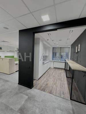  Офис, W-7419391, Спортивная пл., Киев - Фото 7