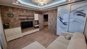 Квартира W-7398672, Ревуцкого, 9, Киев - Фото 1