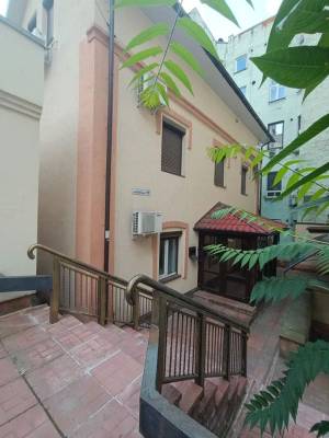  Отдельно стоящее здание, W-7333903, Рогнединская, 1, Киев - Фото 1