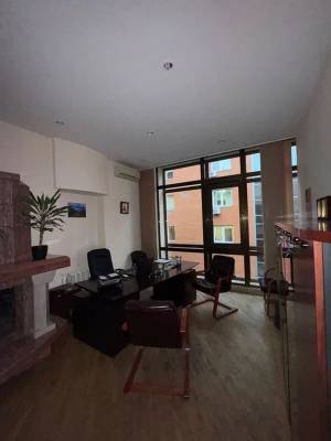  Офис, W-7430704, Жилянская, 5, Киев - Фото 1
