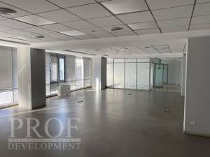  Отдельно стоящее здание, W-7439754, Старонаводницкая, Киев - Фото 1