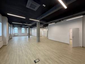  Офіс, W-7435461, Іллінська, 8, Київ - Фото 1