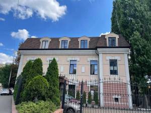  Отдельно стоящее здание, W-7450489, Жилянская, 97, Киев - Фото 1