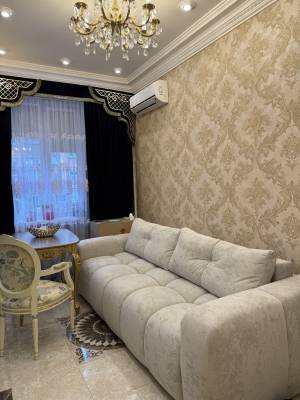 Квартира W-7418305, Круглоуніверситетська, 13, Київ - Фото 1