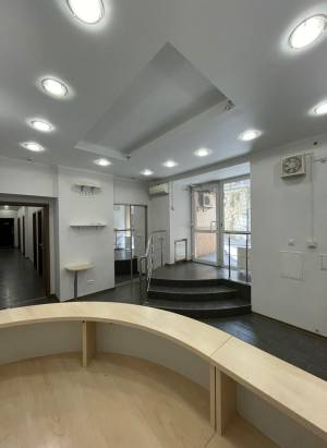  Нежилое помещение, W-7452362, Хмельницкого Богдана, 10, Киев - Фото 1