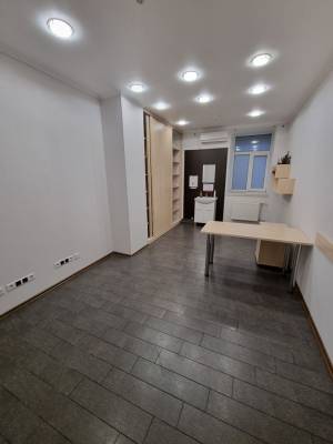  Нежилое помещение, W-7452362, Хмельницкого Богдана, 10, Киев - Фото 8