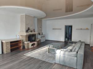 Дом W-7420133, Большая Александровка - Фото 1