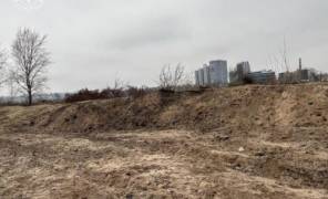 Земля у Києві