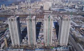 Будівельні роботи на об'єктах найбільших забудовників відновлено